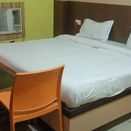Hotel Crystal Inn Лакхнау Екстер'єр фото